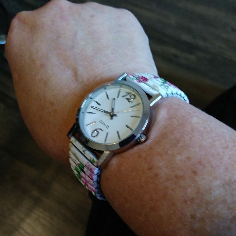 Avon Floral Stretch Watch